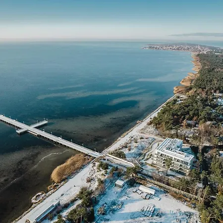 Tamara Blueapart Jurata