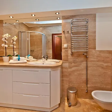 Tamara Blueapart * Jurata